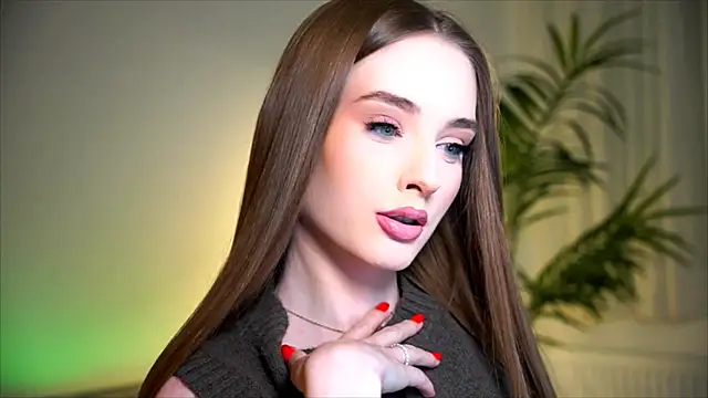 petitegonwiild online show from 10-29-25, 10:09