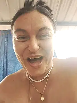 Horny-Mommy-Dirty online show from 04-17-26, 03:37