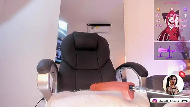 Juliett Adams  online show from 10-09-25, 02:12