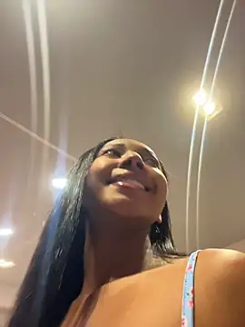 Snapshot of GabrielaLugo chatting on 06-21-26, 11:49 GabrielaLugo online show from 06-21-26, 11:49