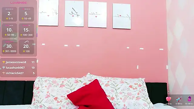 Snapshot of Beautifulskinny18 chatting on 10-22-25, 07:46 Beautifulskinny18 online show from 10-22-25, 07:46