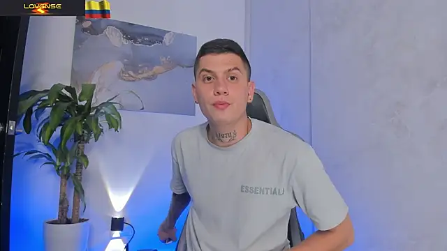 Yeiko Romero  online show from 12-20-25, 10:45