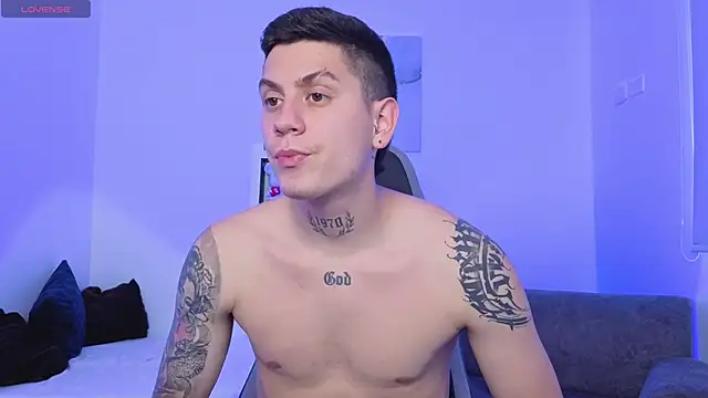 Yeiko Romero  online show from 04-28-26, 04:55