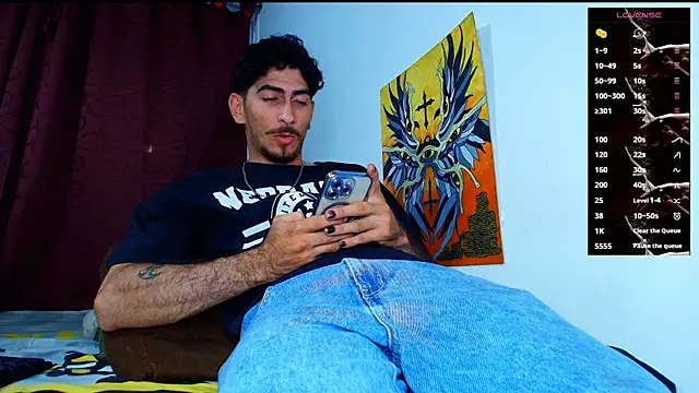 Thomass00 online show from 11-24-25, 01:16