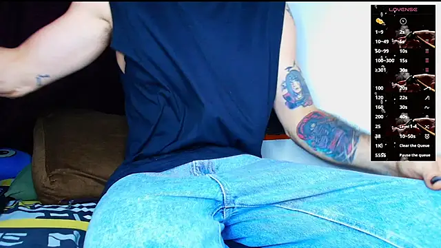 Thomass00 online show from 11-23-25, 02:10