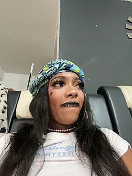 TIFFANYYSTAR online show from 11-10-25, 02:55