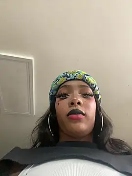 TIFFANYYSTAR online show from 11-20-25, 02:18