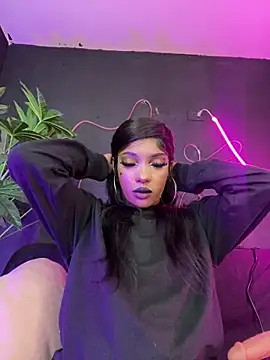 Snapshot of TIFFANYYSTAR chatting on 10-10-25, 03:35 TIFFANYYSTAR online show from 10-10-25, 03:35
