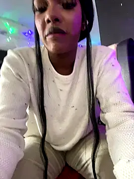 TIFFANYYSTAR online show from 12-17-25, 05:51