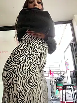 TIFFANYYSTAR online show from 10-23-25, 01:54