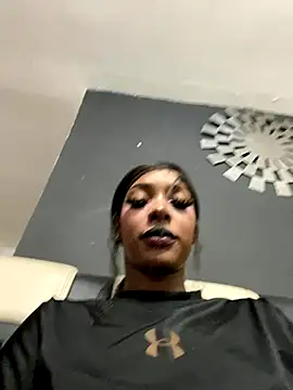 Snapshot of TIFFANYYSTAR chatting on 10-09-25, 01:00 TIFFANYYSTAR online show from 10-09-25, 01:00