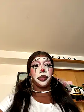 Snapshot of TIFFANYYSTAR chatting on 10-14-25, 07:36 TIFFANYYSTAR online show from 10-14-25, 07:36