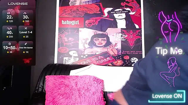 Snapshot of TIFFANYYSTAR chatting on 03-20-25, 01:37 TIFFANYYSTAR online show from 03-20-25, 01:37