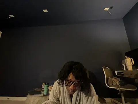 wynterheat online show from 04-18-26, 04:09