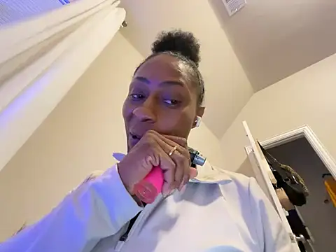 wynterheat online show from 11-16-25, 07:02