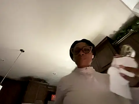 wynterheat online show from 12-21-25, 06:15