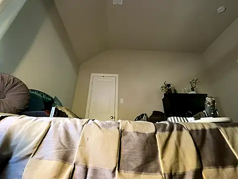 wynterheat online show from 10-14-25, 05:13