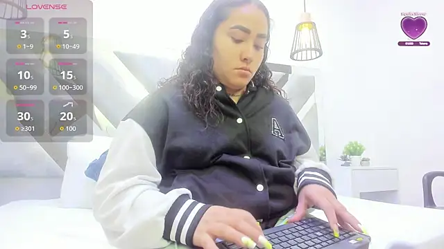Ayla martinez online show from 09-09-25, 01:49