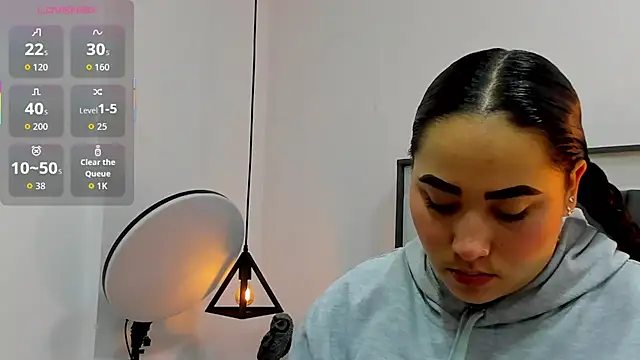 Ayla martinez online show from 10-11-25, 01:39