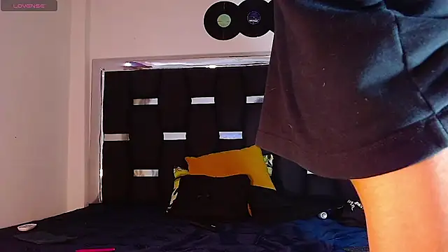 Snapshot of RyanRizzo chatting on 02-17-25, 07:44 RyanRizzo online show from 02-17-25, 07:44