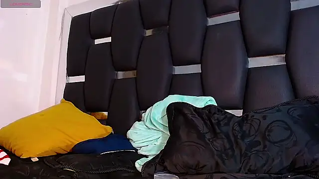 Snapshot of RyanRizzo chatting on 02-04-25, 05:21 RyanRizzo online show from 02-04-25, 05:21