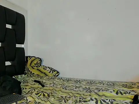 Snapshot of RyanRizzo chatting on 10-02-25, 01:09 RyanRizzo online show from 10-02-25, 01:09