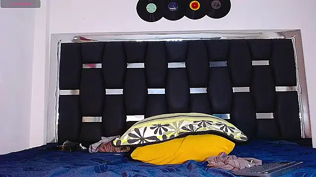 Snapshot of RyanRizzo chatting on 02-18-25, 10:14 RyanRizzo online show from 02-18-25, 10:14