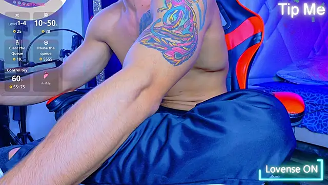 Snapshot of Rich_boy01 chatting on 03-04-26, 02:08 Rich boy01 online show from 03-04-26, 02:08