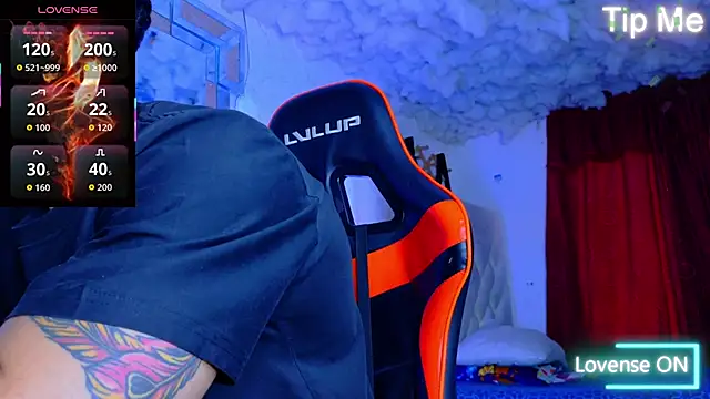 Rich boy01 online show from 12-15-25, 06:47