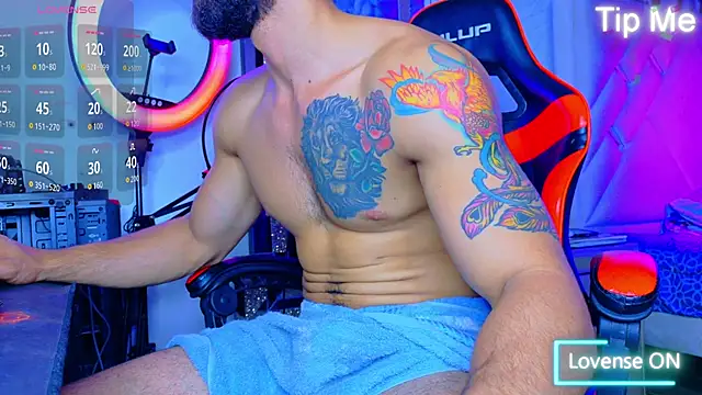 Snapshot of Rich_boy01 chatting on 03-14-26, 07:09 Rich boy01 online show from 03-14-26, 07:09