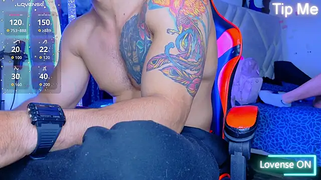 Rich boy01 online show from 10-28-25, 01:50