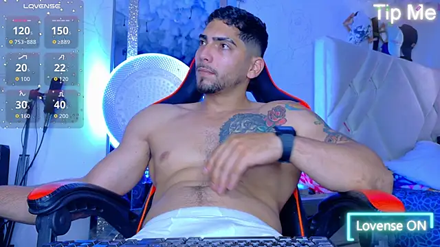 Rich boy01 online show from 11-10-25, 02:22