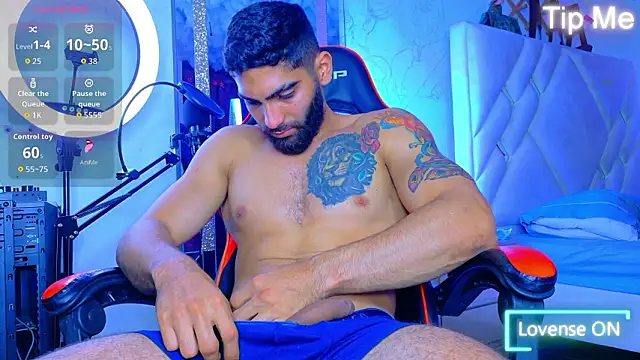 Snapshot of Rich_boy01 chatting on 03-16-26, 07:05 Rich boy01 online show from 03-16-26, 07:05