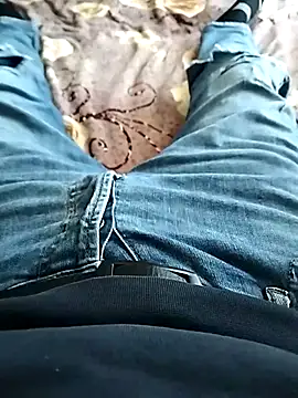 Snapshot of Mihneaaa chatting on 10-27-25, 12:50 Mihneaaa online show from 10-27-25, 12:50