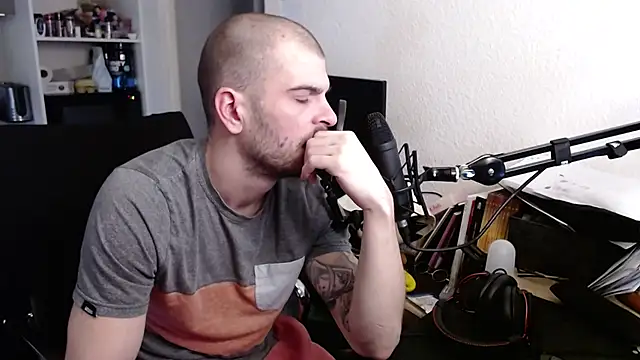 Greyoff online show from 03-16-25, 03:17