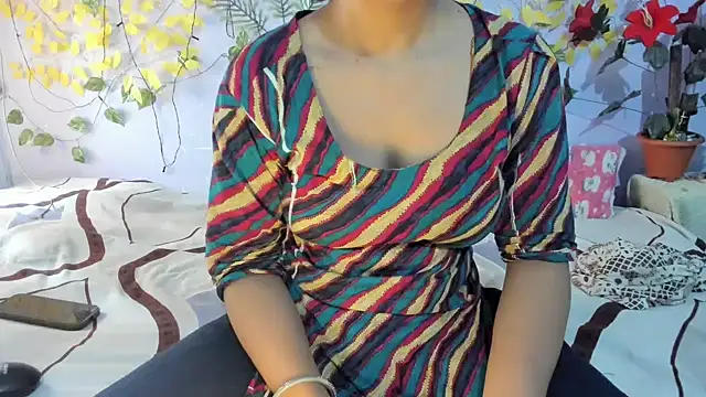 Snapshot of aarjulove chatting on 06-27-26, 06:08 aarjulove online show from 06-27-26, 06:08