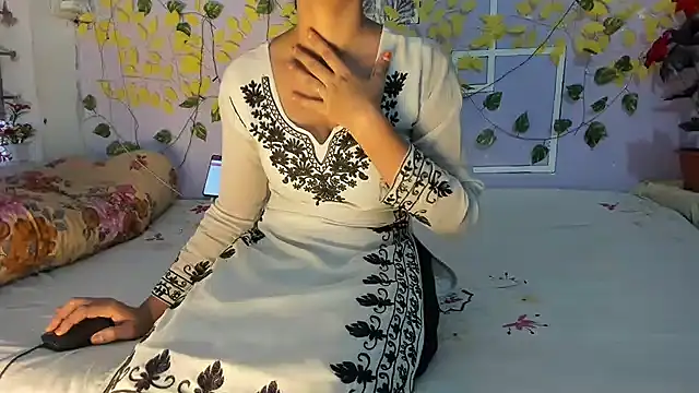 aarjulove online show from 05-06-26, 02:37
