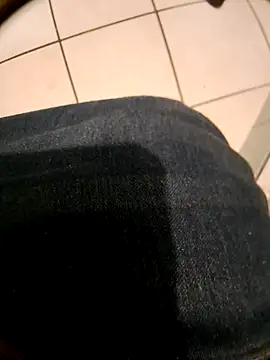 littleboyhot95 online show from 09-28-25, 11:23