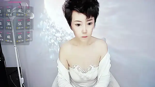 9ering-Er online show from 10-31-25, 09:00