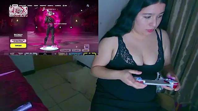 Snapshot of Leslydeleon23 chatting on 02-13-25, 05:48 Leslydeleon23 online show from 02-13-25, 05:48