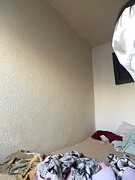 Snapshot of Leslydeleon23 chatting on 12-22-24, 10:25 Leslydeleon23 online show from 12-22-24, 10:25