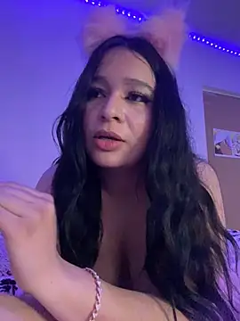 Snapshot of Leslydeleon23 chatting on 03-06-25, 08:30 Leslydeleon23 online show from 03-06-25, 08:30