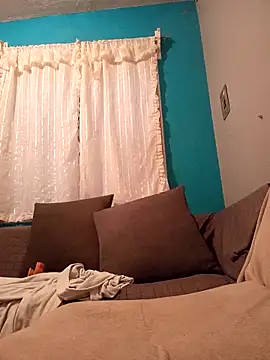 Snapshot of Leslydeleon23 chatting on 10-16-25, 12:52 Leslydeleon23 online show from 10-16-25, 12:52