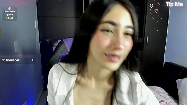 Emilytafur online show from 07-04-26, 12:06