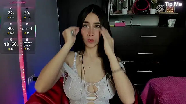 Emilytafur online show from 03-28-26, 05:14