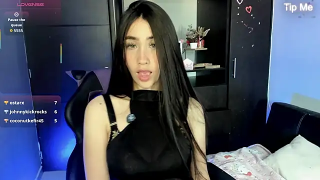 Emilytafur online show from 05-30-26, 08:36