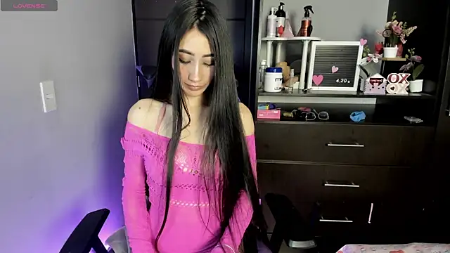 Emilytafur online show from 08-05-26, 11:21