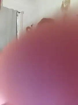 lolavalecuatro online show from 11-28-25, 09:48