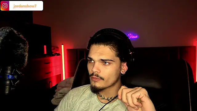 JordanShow online show from 11-24-25, 02:11