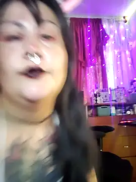 l1la Rav3n online show from 10-29-25, 01:15